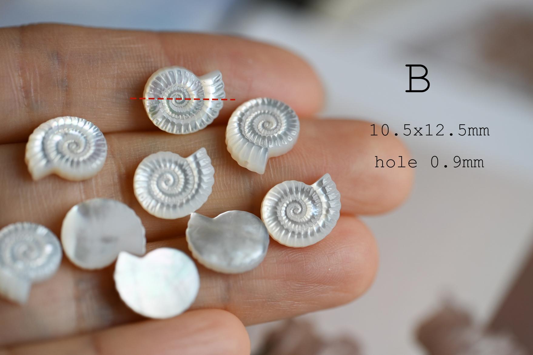 4pcs Single-Sided Carved Shell Beads, Mother of Pearl Animal & Sea Shapes for DIY Bracelet, Handmade Jewelry (BK-006)